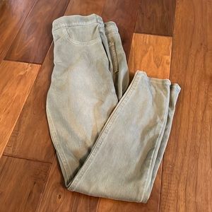 SPANX olive green Jean type skinny stretchy pant size M. Only worn once.